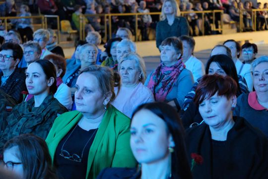 Powiatowy Dzień Kobiet. Chłopcy z Placu Broni, Yaroo i Tymon Bitkowski [GALERIA ZDJĘĆ]