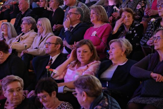 Powiatowy Dzień Kobiet. Chłopcy z Placu Broni, Yaroo i Tymon Bitkowski [GALERIA ZDJĘĆ]