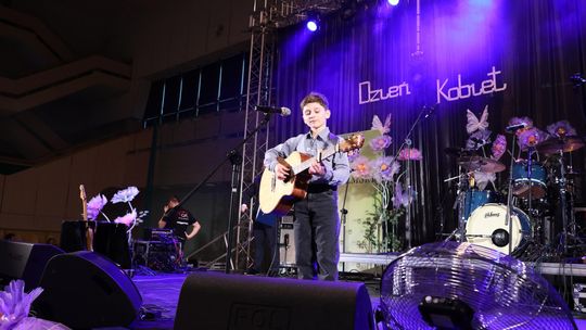 Powiatowy Dzień Kobiet. Chłopcy z Placu Broni, Yaroo i Tymon Bitkowski cz. III [GALERIA ZDJĘĆ]