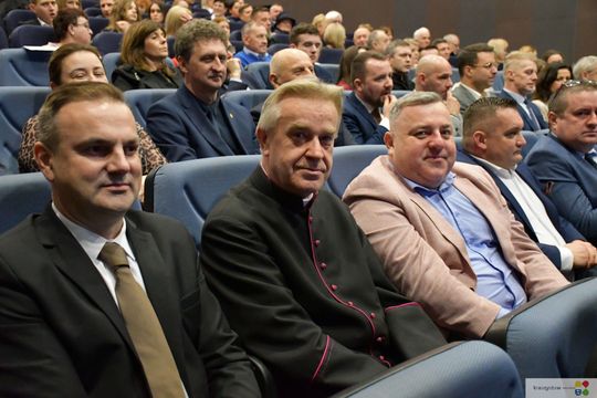 631. rocznica nadania miastu Krasnystaw praw miejskich. Uroczysta sesja  [GALERIA ZDJĘĆ]