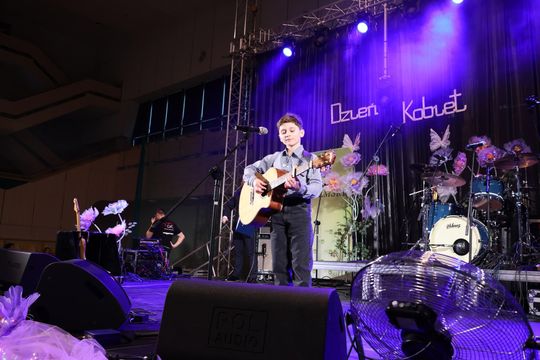 Powiatowy Dzień Kobiet. Chłopcy z Placu Broni, Yaroo i Tymon Bitkowski cz. III [GALERIA ZDJĘĆ]