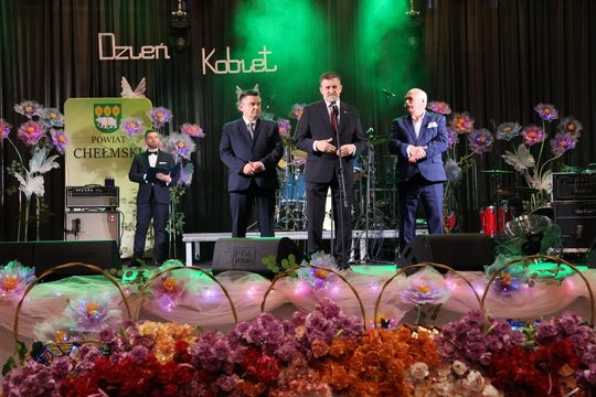 Powiatowy Dzień Kobiet. Chłopcy z Placu Broni, Yaroo i Tymon Bitkowski cz. III [GALERIA ZDJĘĆ]