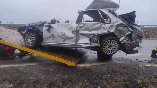 Dramatyczny wypadek. Kobieta walczy o życie [ZDJĘCIA]