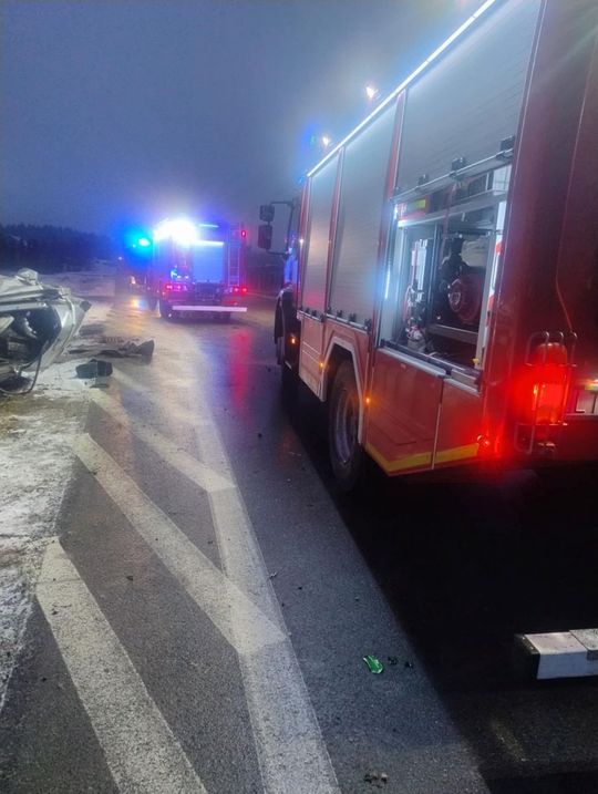 Dramatyczny wypadek. Kobieta walczy o życie [ZDJĘCIA]