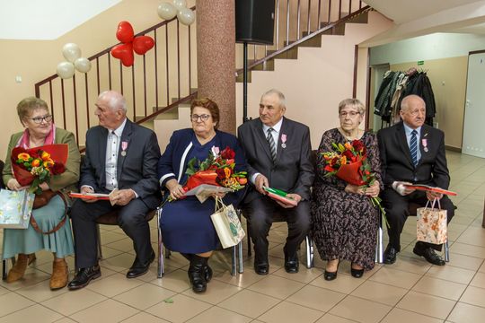 Gm. Sawin. Przeżyli razem tyle lat! Uroczysty Jubileusz Złotych Godów [GALERIA ZDJĘĆ]