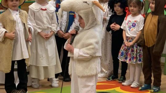 Chełm. Pączki, faworki i dobra zabawa w Przedszkolu Miejskim nr 8 [GALERIA ZDJĘĆ]