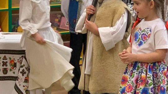 Chełm. Pączki, faworki i dobra zabawa w Przedszkolu Miejskim nr 8 [GALERIA ZDJĘĆ]