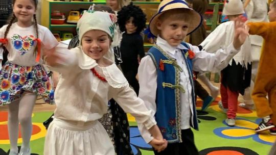 Chełm. Pączki, faworki i dobra zabawa w Przedszkolu Miejskim nr 8 [GALERIA ZDJĘĆ]