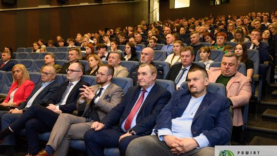 Powiat krasnostawski. Gala Mistrzów Sportu 2024. Najlepsi sportowcy nagrodzeni [GALERIA ZDJĘĆ]