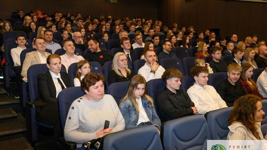 Powiat krasnostawski. Gala Mistrzów Sportu 2024. Najlepsi sportowcy nagrodzeni [GALERIA ZDJĘĆ]