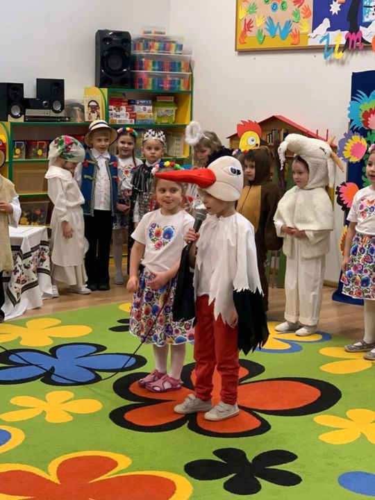 Chełm. Pączki, faworki i dobra zabawa w Przedszkolu Miejskim nr 8 [GALERIA ZDJĘĆ]