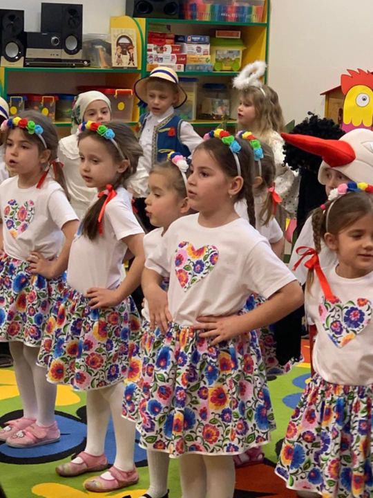 Chełm. Pączki, faworki i dobra zabawa w Przedszkolu Miejskim nr 8 [GALERIA ZDJĘĆ]
