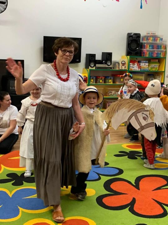 Chełm. Pączki, faworki i dobra zabawa w Przedszkolu Miejskim nr 8 [GALERIA ZDJĘĆ]