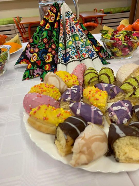 Chełm. Pączki, faworki i dobra zabawa w Przedszkolu Miejskim nr 8 [GALERIA ZDJĘĆ]