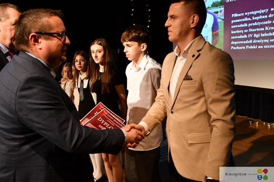 Powiat krasnostawski. Gala Mistrzów Sportu 2024. Najlepsi sportowcy nagrodzeni [GALERIA ZDJĘĆ]