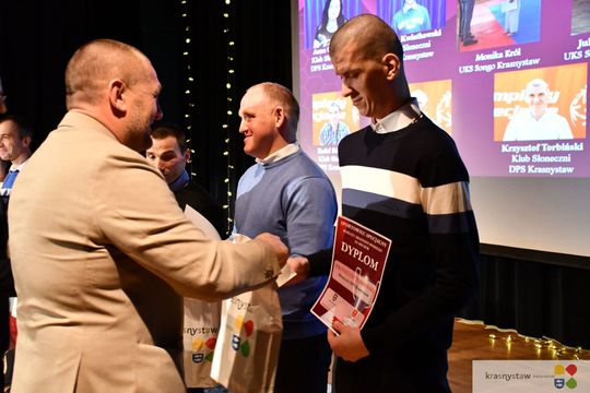 Powiat krasnostawski. Gala Mistrzów Sportu 2024. Najlepsi sportowcy nagrodzeni [GALERIA ZDJĘĆ]