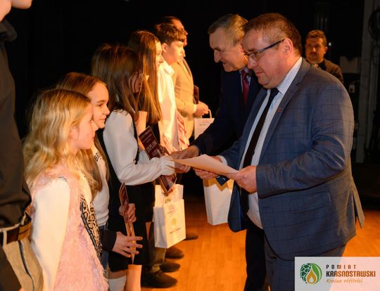 Powiat krasnostawski. Gala Mistrzów Sportu 2024. Najlepsi sportowcy nagrodzeni [GALERIA ZDJĘĆ]