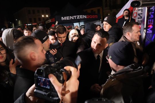 Tłumy podczas spotkania ze Sławomirem Mentzenem w Krasnymstawie [GALERIA ZDJĘĆ]