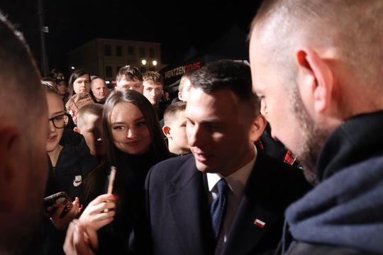 Tłumy podczas spotkania ze Sławomirem Mentzenem w Krasnymstawie [GALERIA ZDJĘĆ]