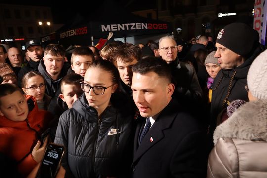 Tłumy podczas spotkania ze Sławomirem Mentzenem w Krasnymstawie [GALERIA ZDJĘĆ]