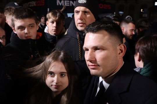 Tłumy podczas spotkania ze Sławomirem Mentzenem w Krasnymstawie [GALERIA ZDJĘĆ]