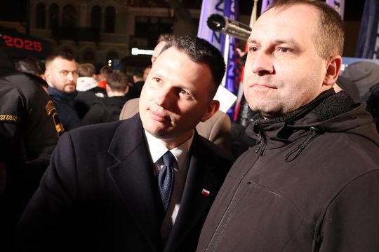 Tłumy podczas spotkania ze Sławomirem Mentzenem w Krasnymstawie [GALERIA ZDJĘĆ]