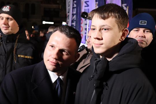 Tłumy podczas spotkania ze Sławomirem Mentzenem w Krasnymstawie [GALERIA ZDJĘĆ]