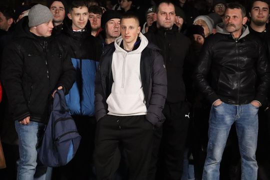 Tłumy podczas spotkania ze Sławomirem Mentzenem w Krasnymstawie [GALERIA ZDJĘĆ]