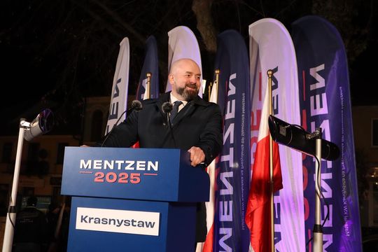 Tłumy podczas spotkania ze Sławomirem Mentzenem w Krasnymstawie [GALERIA ZDJĘĆ]