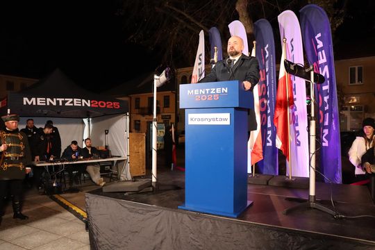 Tłumy podczas spotkania ze Sławomirem Mentzenem w Krasnymstawie [GALERIA ZDJĘĆ]