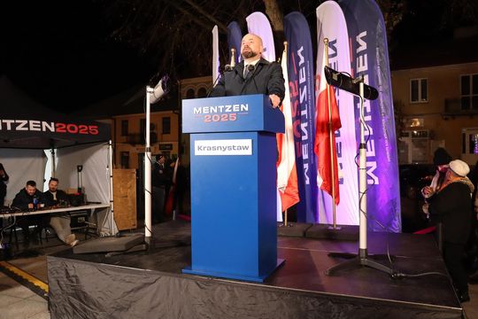 Tłumy podczas spotkania ze Sławomirem Mentzenem w Krasnymstawie [GALERIA ZDJĘĆ]