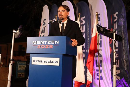 Tłumy podczas spotkania ze Sławomirem Mentzenem w Krasnymstawie [GALERIA ZDJĘĆ]