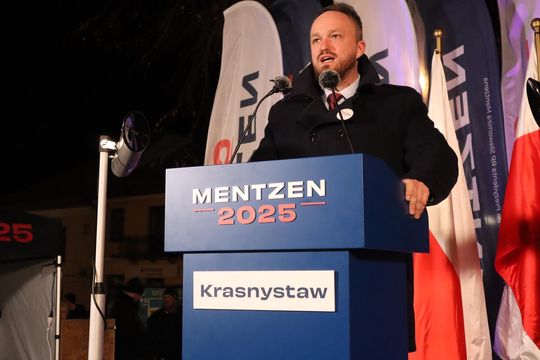 Tłumy podczas spotkania ze Sławomirem Mentzenem w Krasnymstawie [GALERIA ZDJĘĆ]