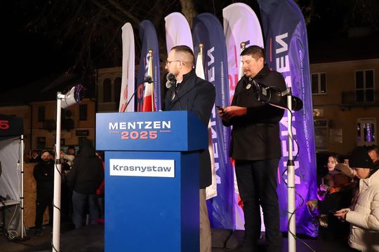 Tłumy podczas spotkania ze Sławomirem Mentzenem w Krasnymstawie [GALERIA ZDJĘĆ]