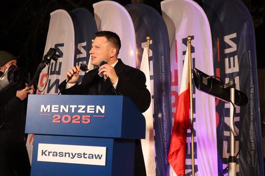 Tłumy podczas spotkania ze Sławomirem Mentzenem w Krasnymstawie [GALERIA ZDJĘĆ]