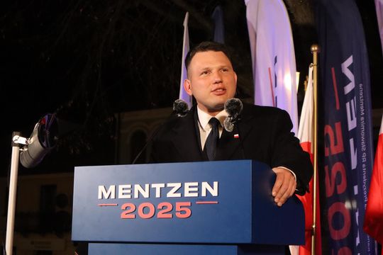 Tłumy podczas spotkania ze Sławomirem Mentzenem w Krasnymstawie [GALERIA ZDJĘĆ]