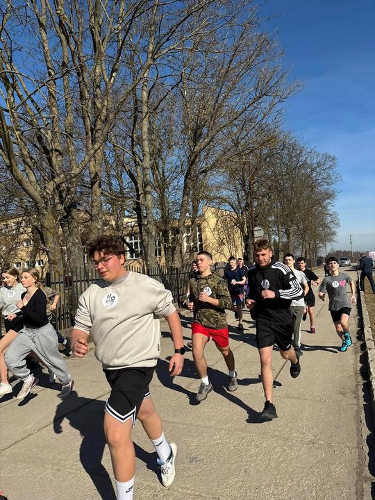 Bieg Pamięci Żołnierzy Wyklętych w szkole w Okszowie [GALERIA ZDJĘĆ]