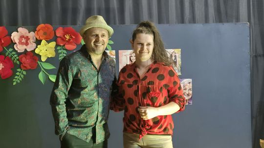 Dzień Kobiet w Siedliszczu. Były goździki i koncert K.A.S.A. [GALERIA ZDJĘĆ]