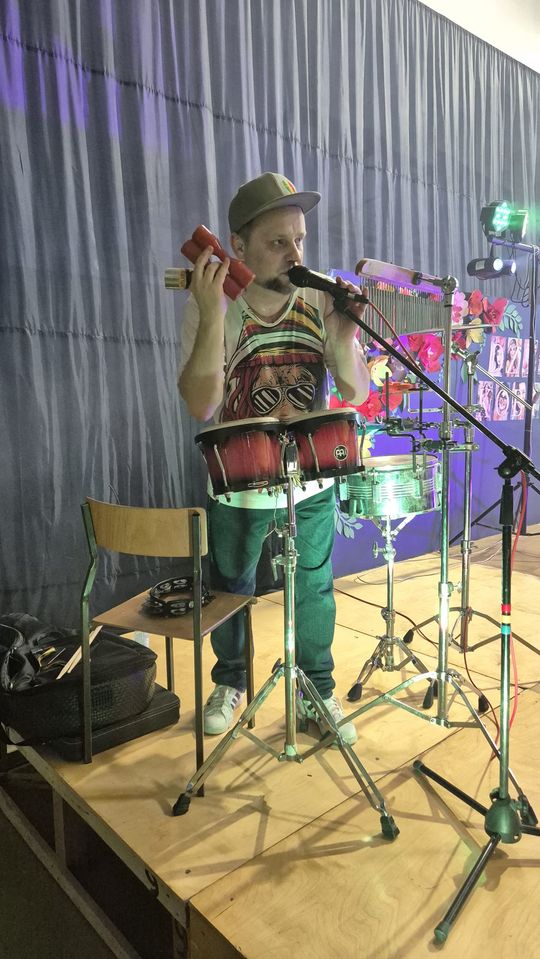 Dzień Kobiet w Siedliszczu. Były goździki i koncert K.A.S.A. [GALERIA ZDJĘĆ]