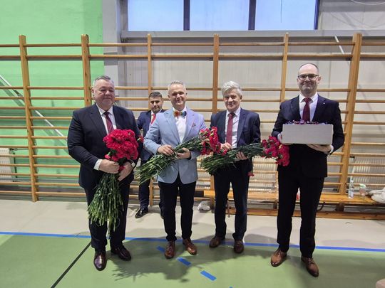 Dzień Kobiet w Siedliszczu. Były goździki i koncert K.A.S.A. [GALERIA ZDJĘĆ]