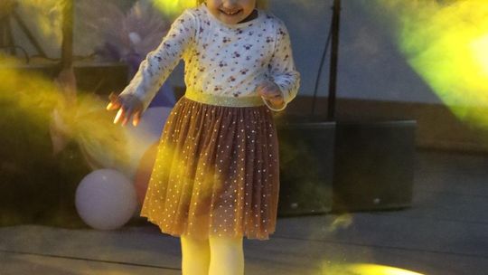 Dzień Kobiet w Leśniowicach. Pani bawiły się z zespołem Cookies Band cz. II [GALERIA ZDJĘĆ]