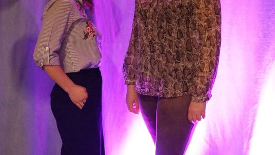 Dzień Kobiet w Leśniowicach. Pani bawiły się z zespołem Cookies Band cz. II [GALERIA ZDJĘĆ]