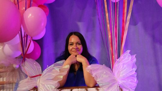 Dzień Kobiet w Leśniowicach. Pani bawiły się z zespołem Cookies Band cz. II [GALERIA ZDJĘĆ]