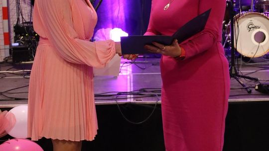 Dzień Kobiet w Leśniowicach. Pani bawiły się z zespołem Cookies Band cz. II [GALERIA ZDJĘĆ]