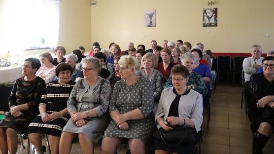 Gm. Białopole. Gminny Dzień Kobiet w świetlicy w Raciborowicach–Kolonii [GALERIA ZDJĘĆ]