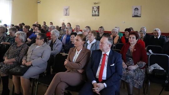 Gm. Białopole. Gminny Dzień Kobiet w świetlicy w Raciborowicach–Kolonii [GALERIA ZDJĘĆ]