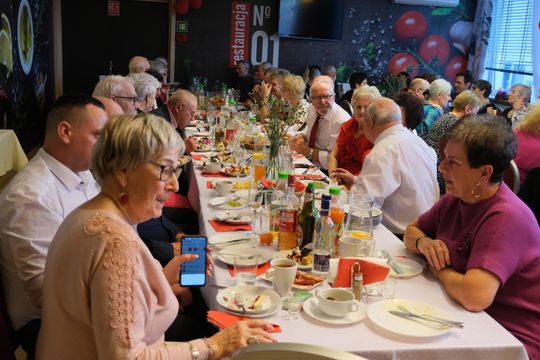 Chełm. Stowarzyszenie Emerytów i Rencistów Policyjnych świętowało Dzień Kobiet [GALERIA ZDJĘĆ]