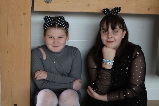 Dzień Kobiet w Leśniowicach. Pani bawiły się z zespołem Cookies Band cz. II [GALERIA ZDJĘĆ]