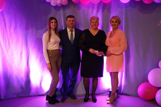 Dzień Kobiet w Leśniowicach. Pani bawiły się z zespołem Cookies Band cz. II [GALERIA ZDJĘĆ]