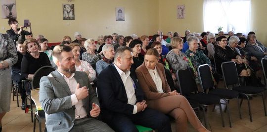 Gm. Białopole. Gminny Dzień Kobiet w świetlicy w Raciborowicach–Kolonii [GALERIA ZDJĘĆ]
